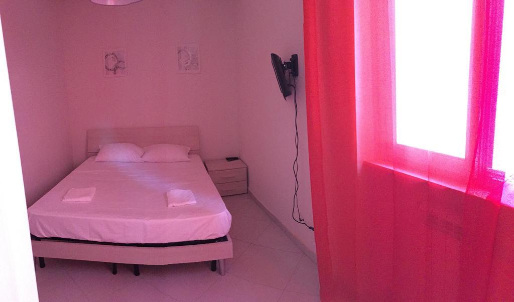 Academy House Pisa Centrale 部屋 写真